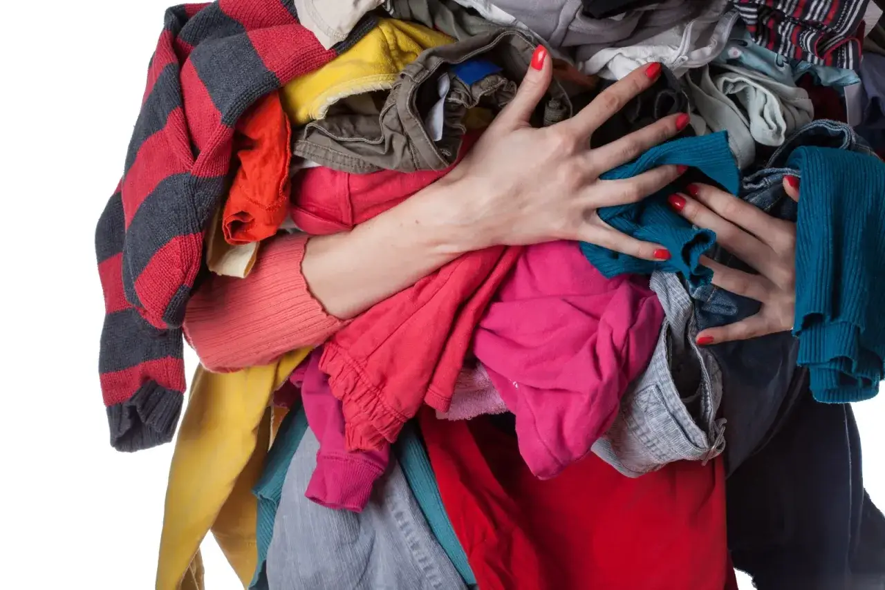 Zdjęcie Jak zrobić ubrania z recyklingu i zmniejszyć odpady tekstylne